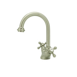 Armaturer i massiv messing