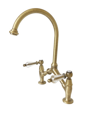 Armatur i massiv messing - Cucina 221 Dronning i bro-model