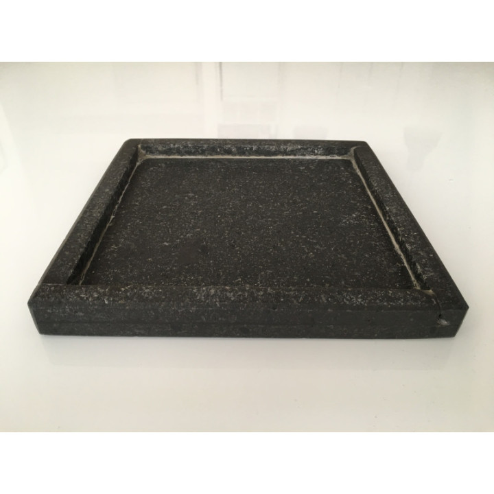 Lavasten lysestage 20 x 20 cm | Naturligt råt design