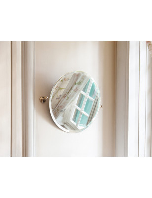 Diana mirror