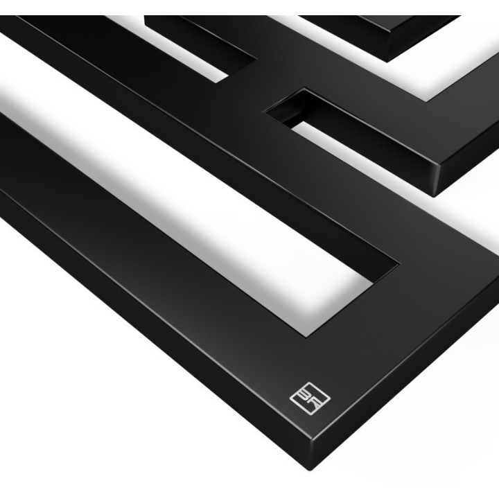 Square håndklædetørrer – geometrisk design i chrome & farver